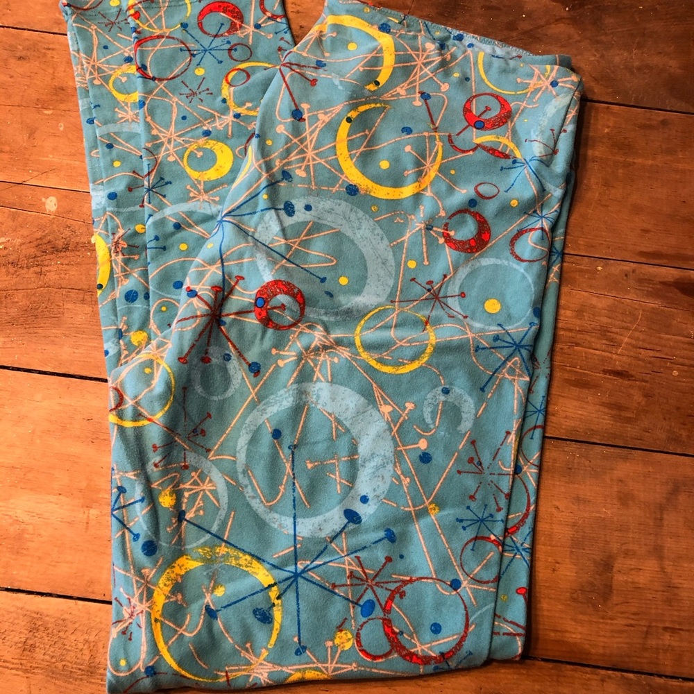 Lularoe leggings TC cosmic print - Never worn!
